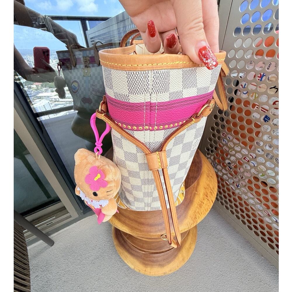 Louis Vuitton Hawaii Neverfull MM bag Summer Trunks Damier Azur Maui Hello Kitty - Picture 4 of 16